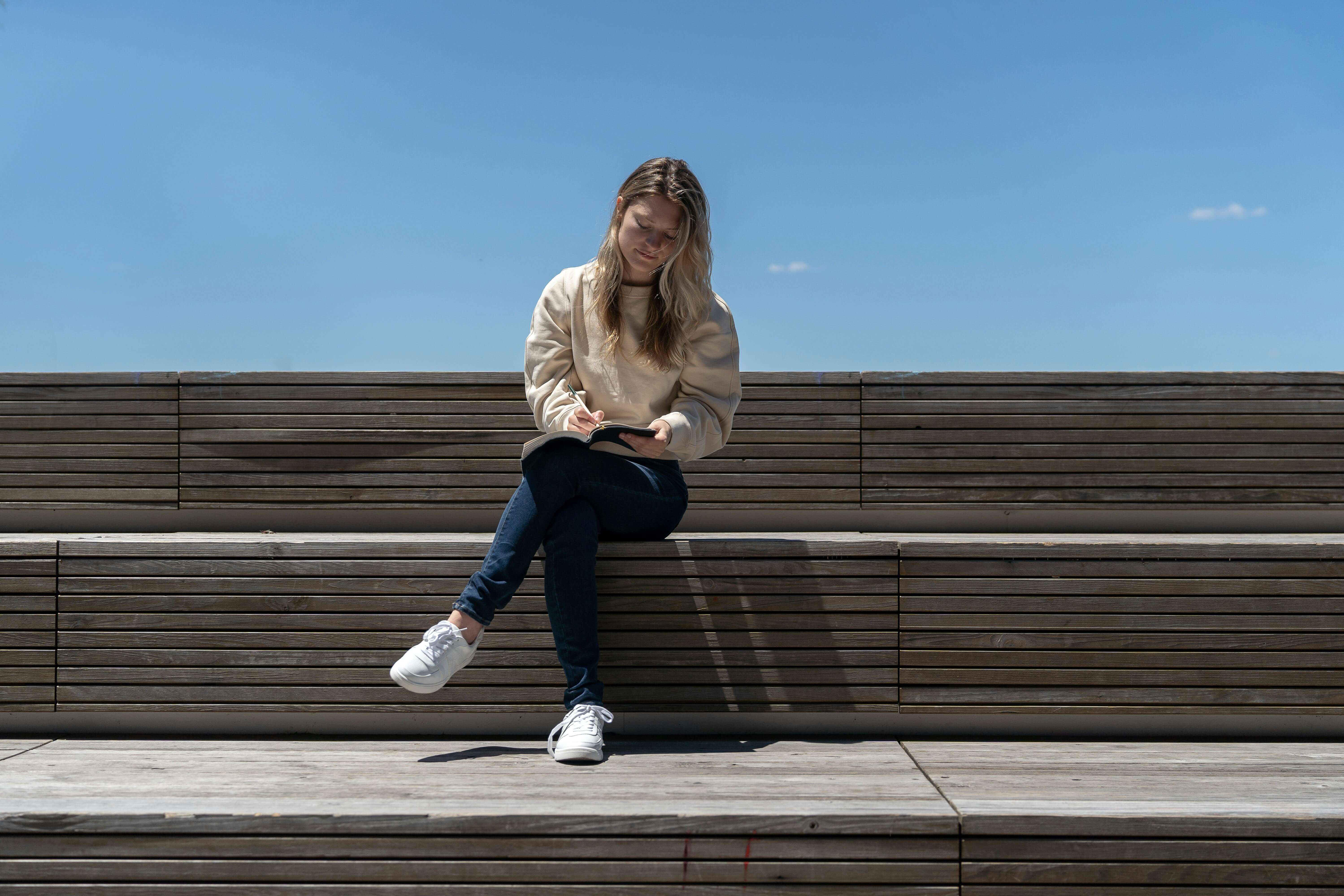 봄철 집중력 저하 원인, 당신만 그런 게 아닙니다 (과학적 이유)