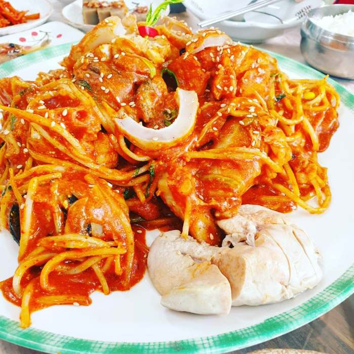 생 아귀찜 아구 수육 부산 기장 맛집 추천