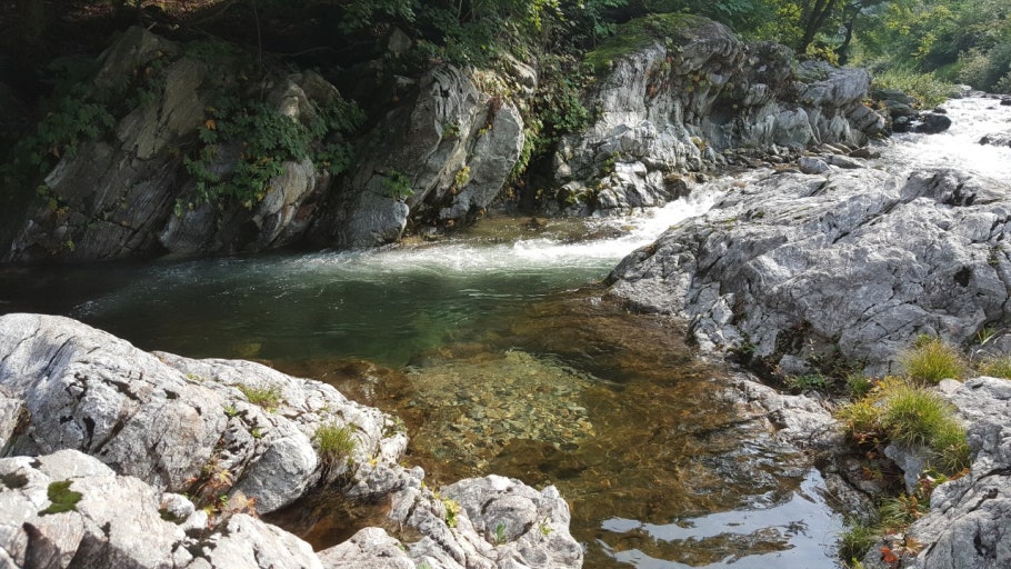 명지산 계곡 이미지