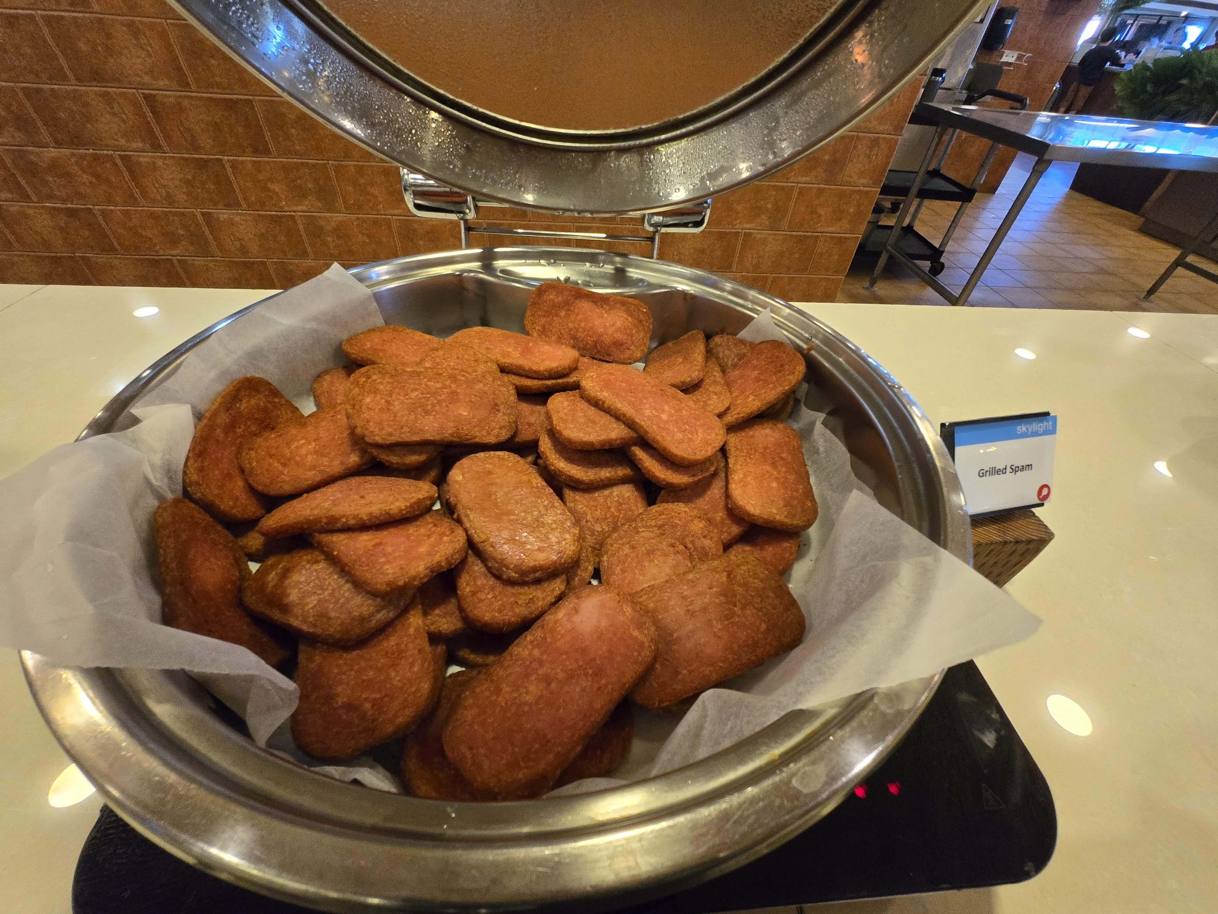 괌 PIC 리조트 스카이라이트 조식 스팸