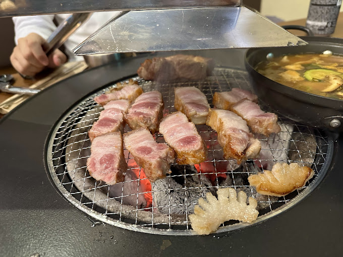 정자동 프리미엄 고기집 '서현실비'