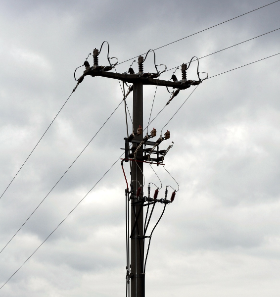 교류와 직류 차이 완벽 정리: AC와 DC의 개념, 차이, 사용 예시