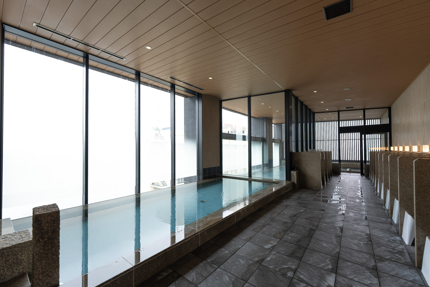 Original source photograph 36 for Osaka and Kansai Hotels: 36 Stay and Bathing Records, Plus 8 Official Introductions