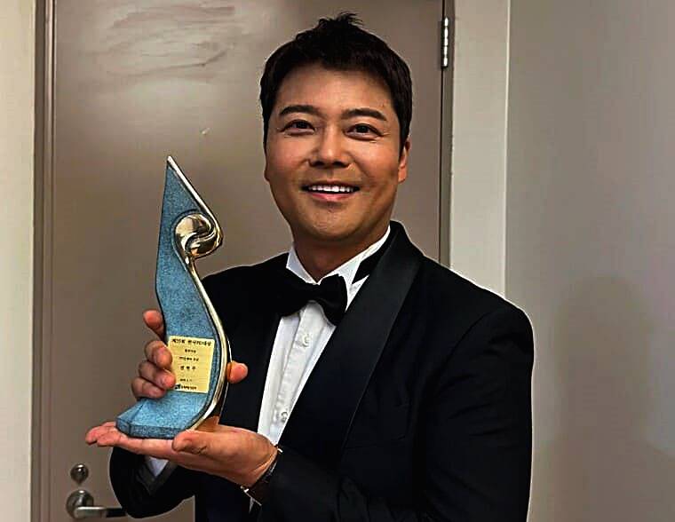 아나운서-출신-방송인-전현무