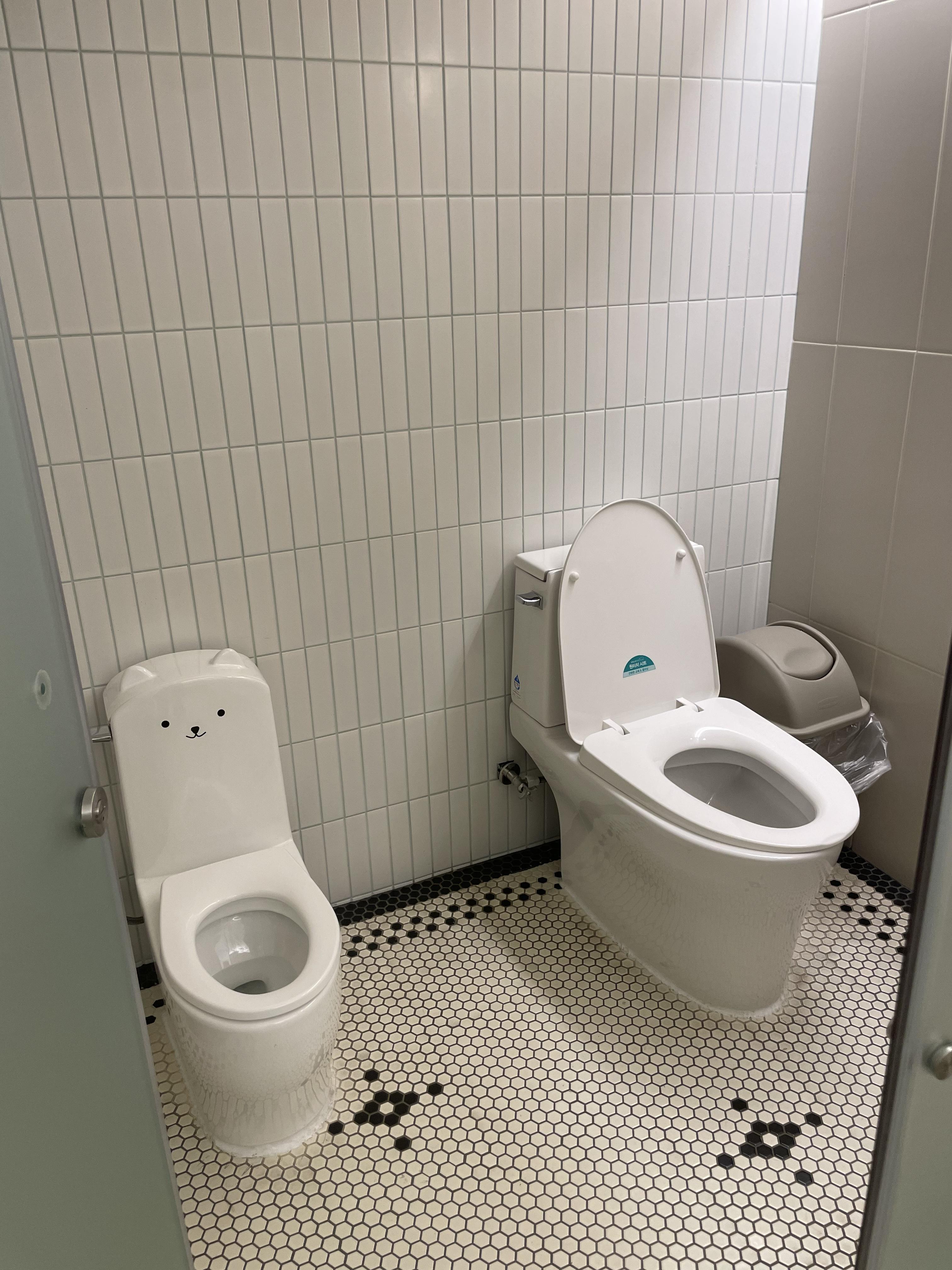 파주 공릉저수지 대형카페 모쿠슈라 프렌치카페