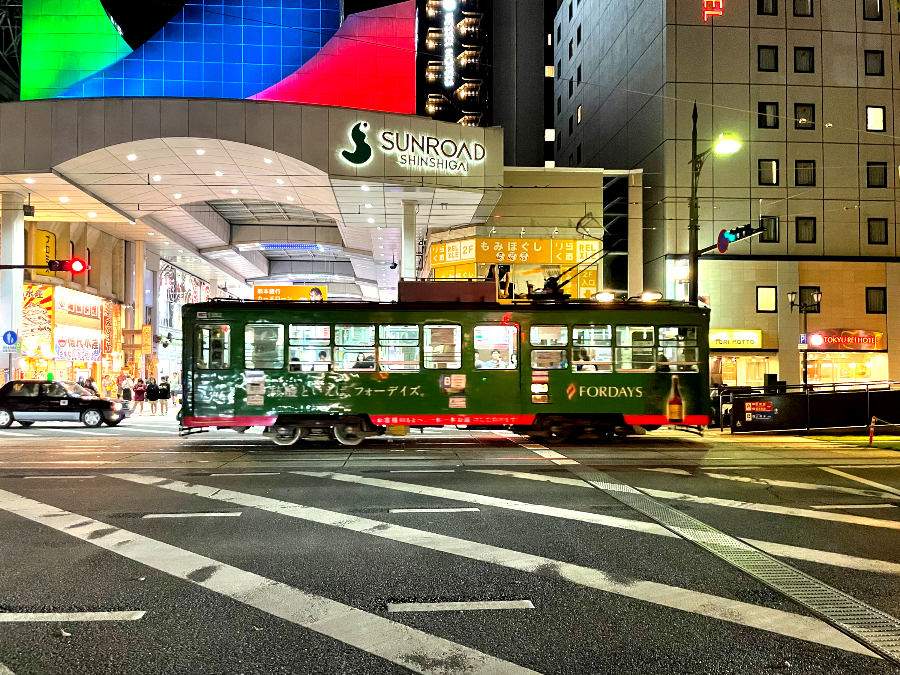 썬로드 신시장 거리앞 전차