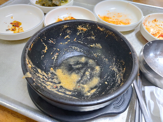 빈 뚝배기