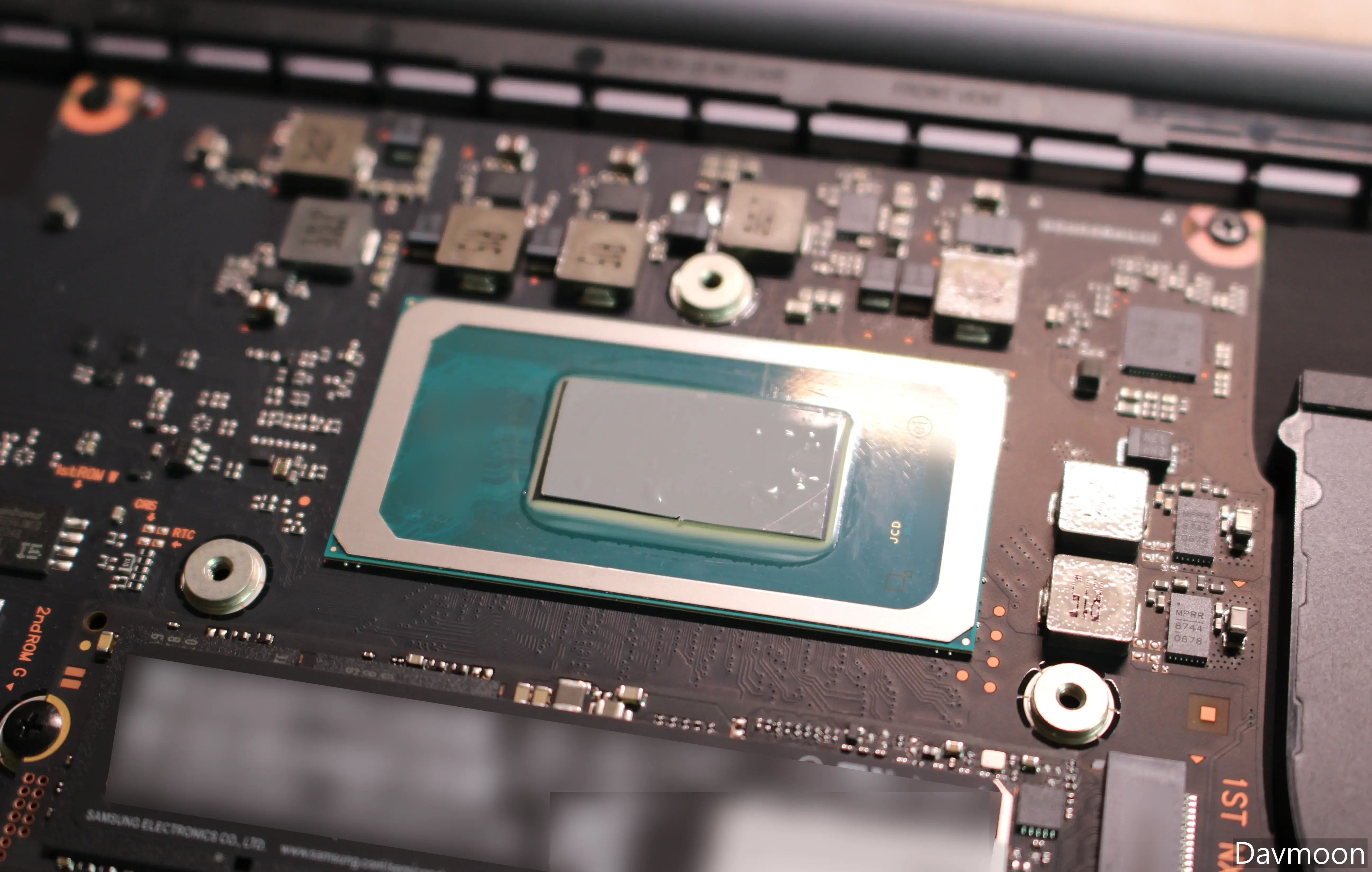 갤럭시 북4 PRO PTM7950 부착