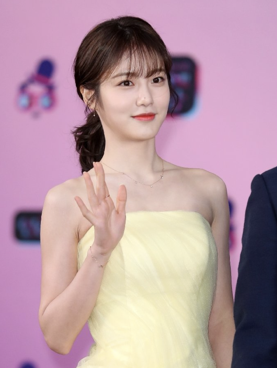 신예은 드레스