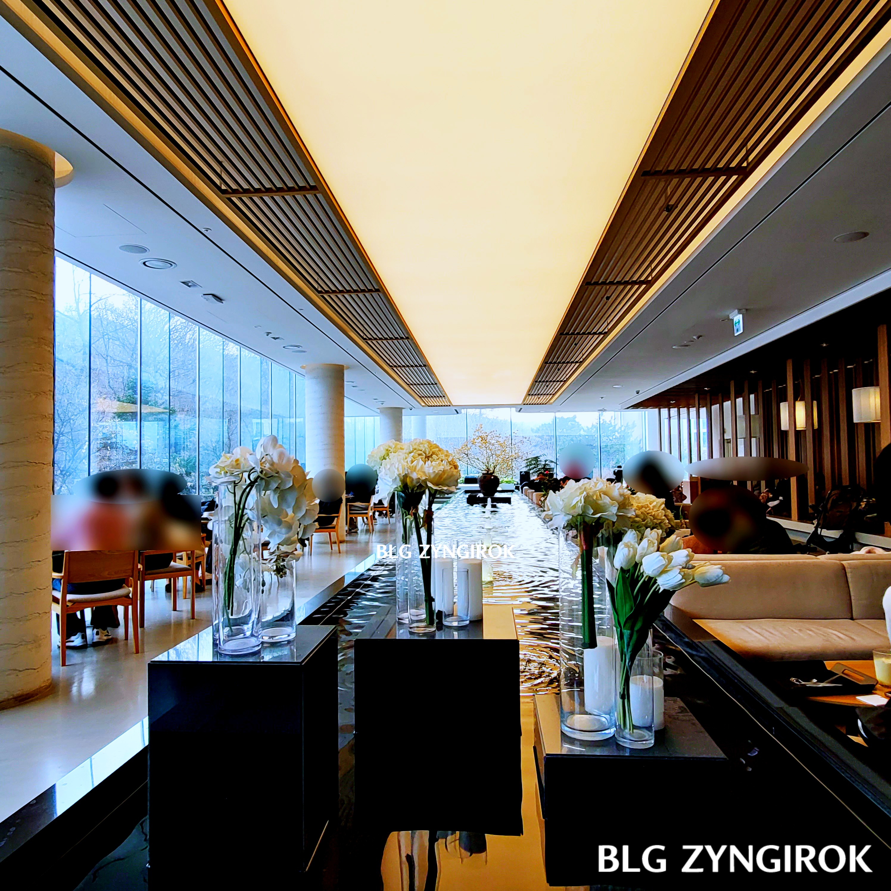 아나키아 2층 모습이다.