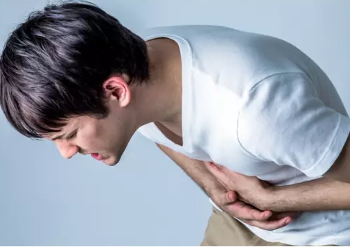 오른쪽 갈비뼈 아래 통증