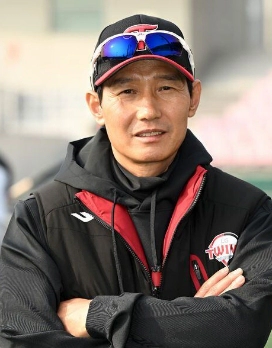 염경엽 감독 프로필 나이 고향 학력 연봉