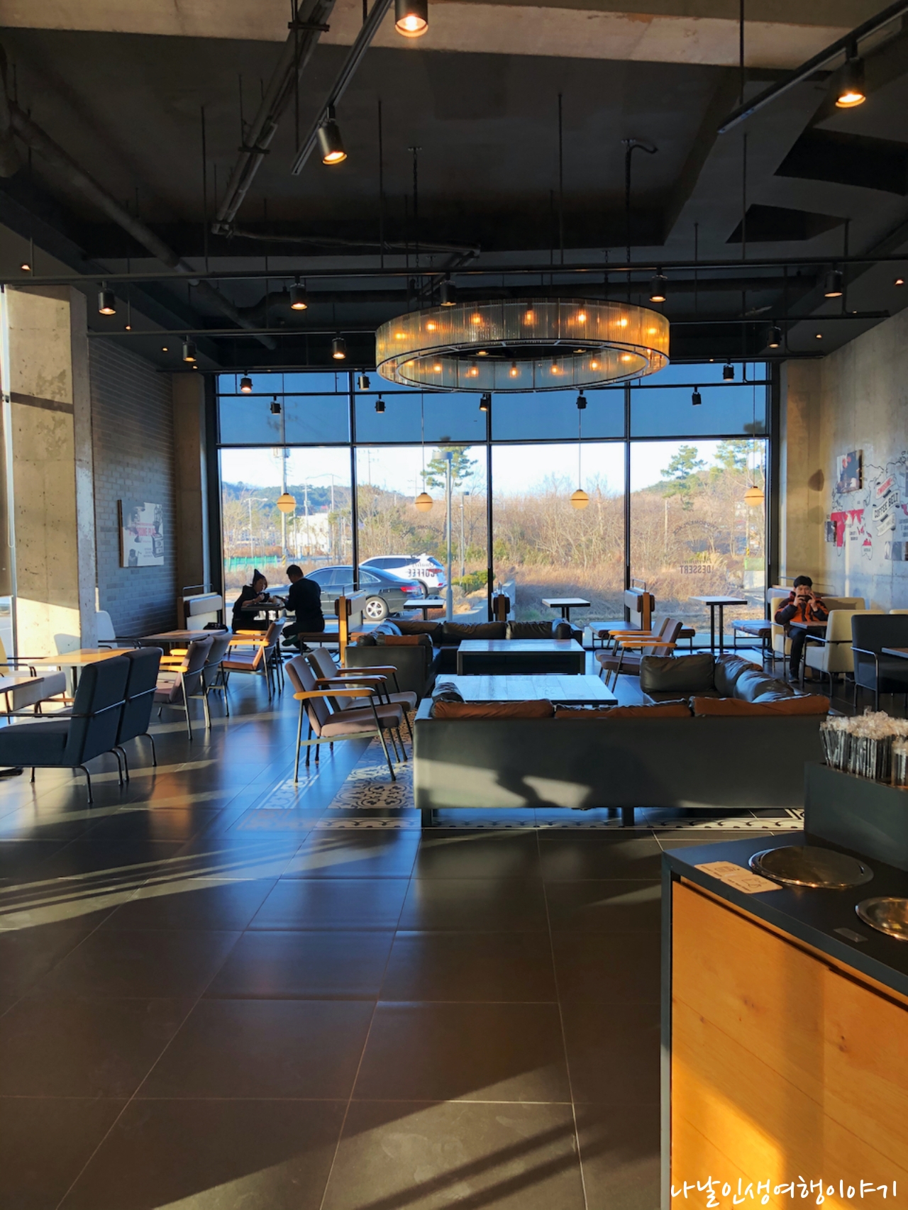 “투썸왕산_04”data-filename=