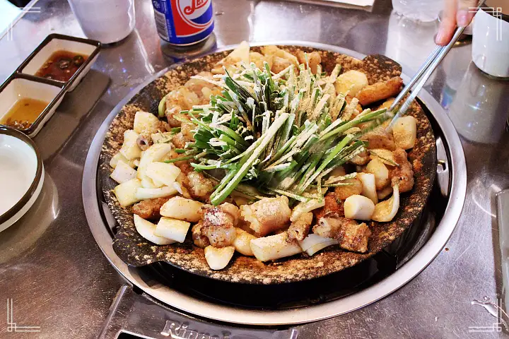 생생정보 곱창 구이 마늘 가루 눈 내린 곱창 대파김치 맛집