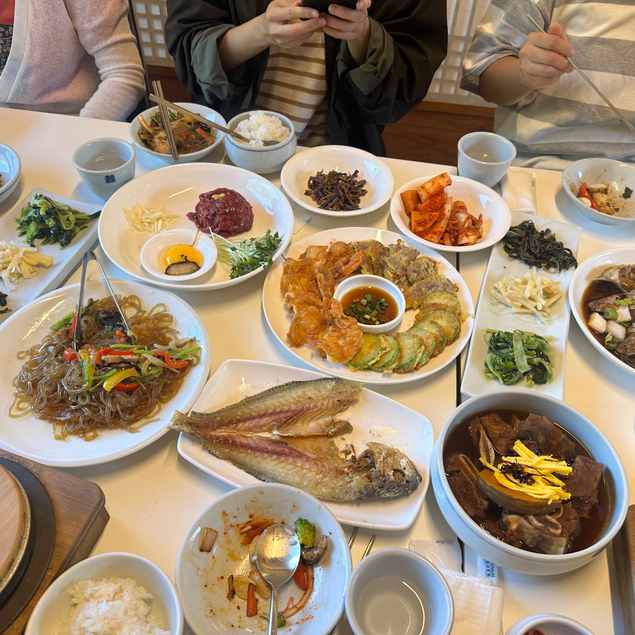 낙선재-정식메뉴가-잔뜩-차려진상