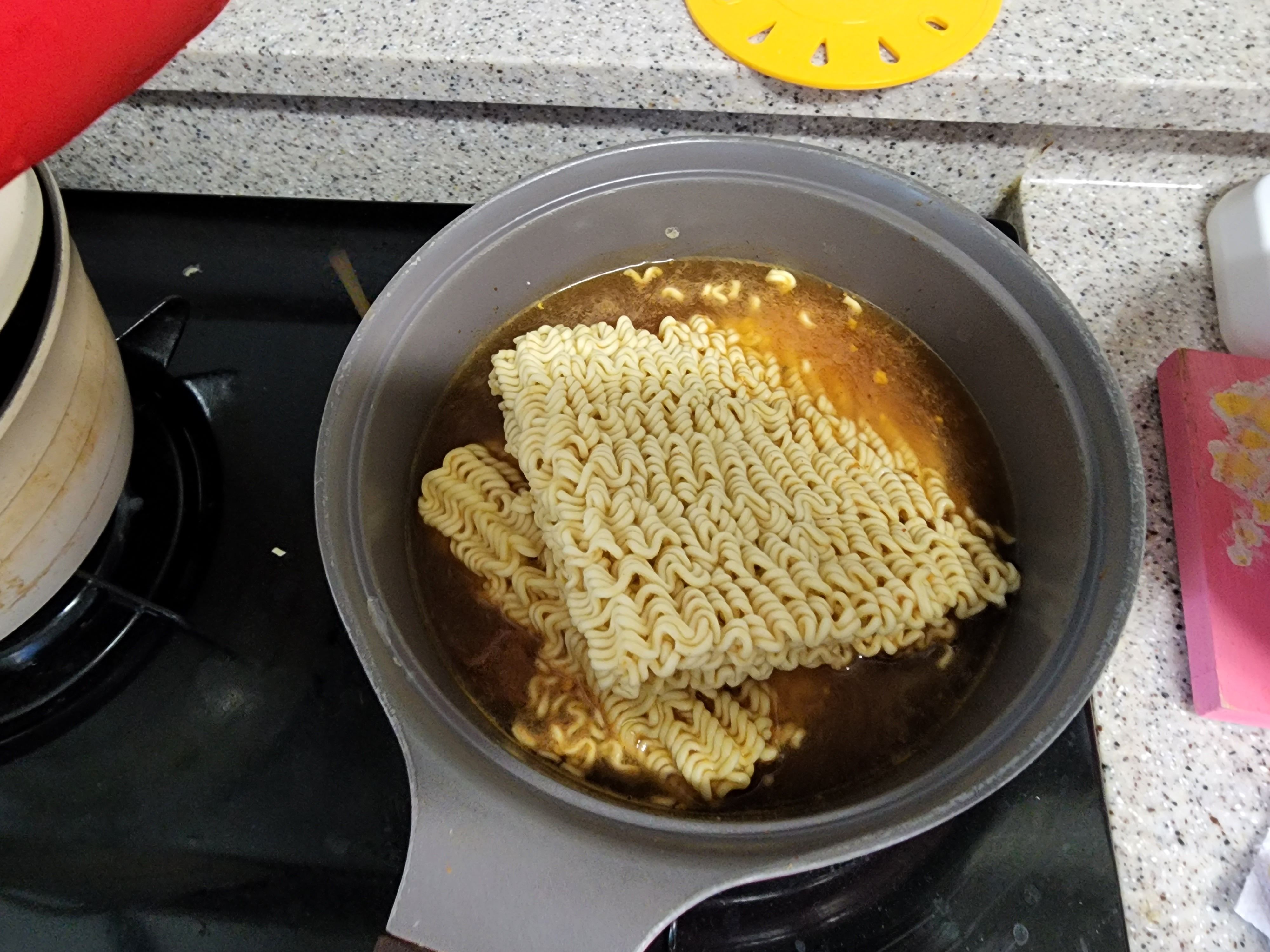 찬물에_라면_끓이기_07