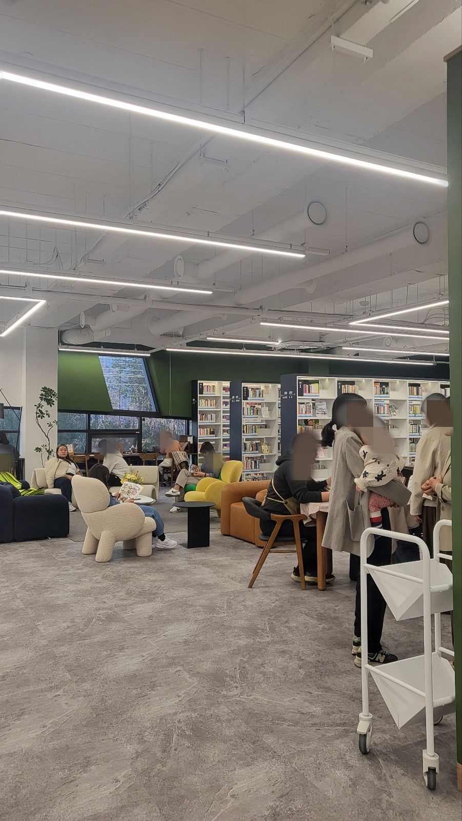 도서관-실내-전경