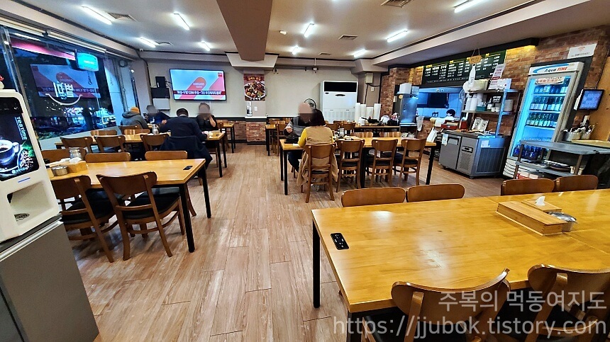 인천-미추홀구-주안동-별미뼈해장국-신기점-내부-분위기