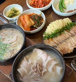 먹음직스러운-돼지국밥