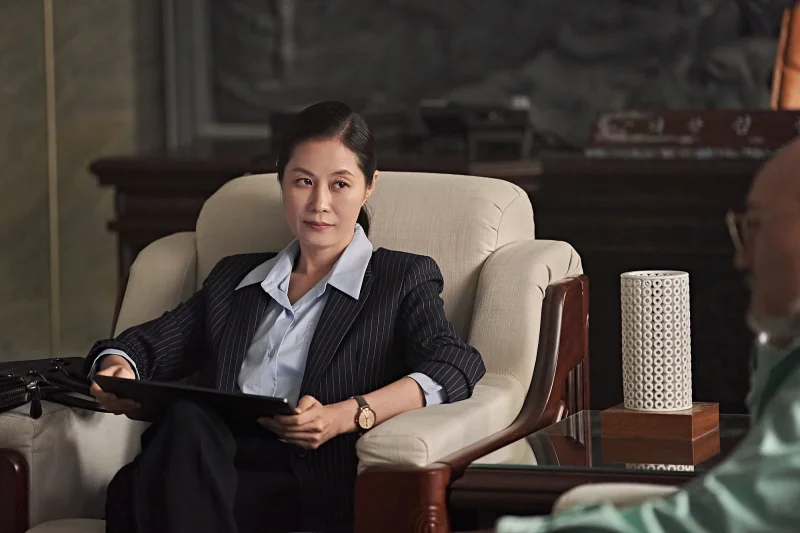 넷플릭스 지옥2에서 ??? 역을 맡은 문소리