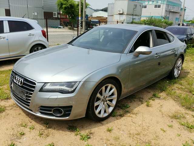 A7 3.0 TDI quattro 모델연도 : 2014년 196,312 km / 오토 / 디젤