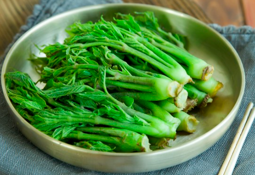 두릅(출처 : 서울시 블로그)