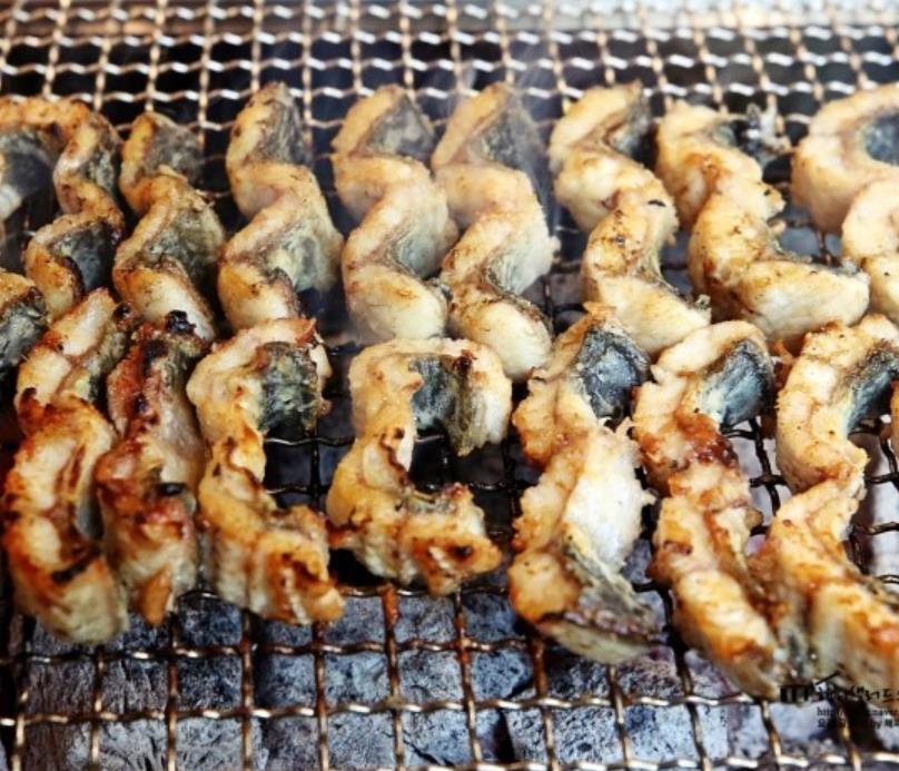 숯불위에 굽는 오늘N 장어소금구이