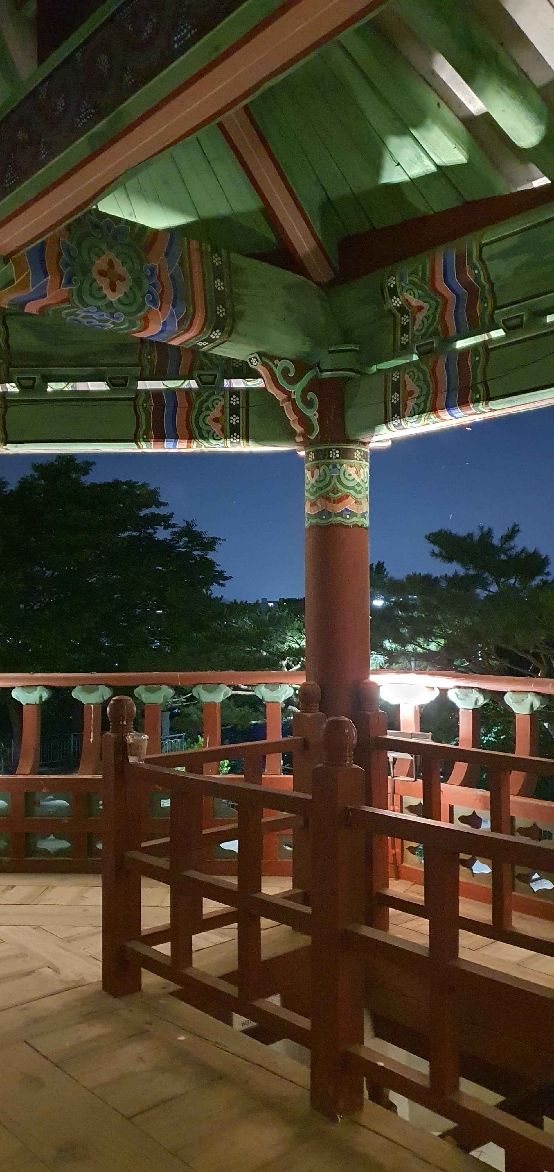 응봉산팔각정
