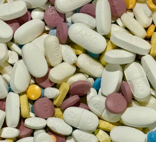 멀티비타민 부작용 및 과다복용