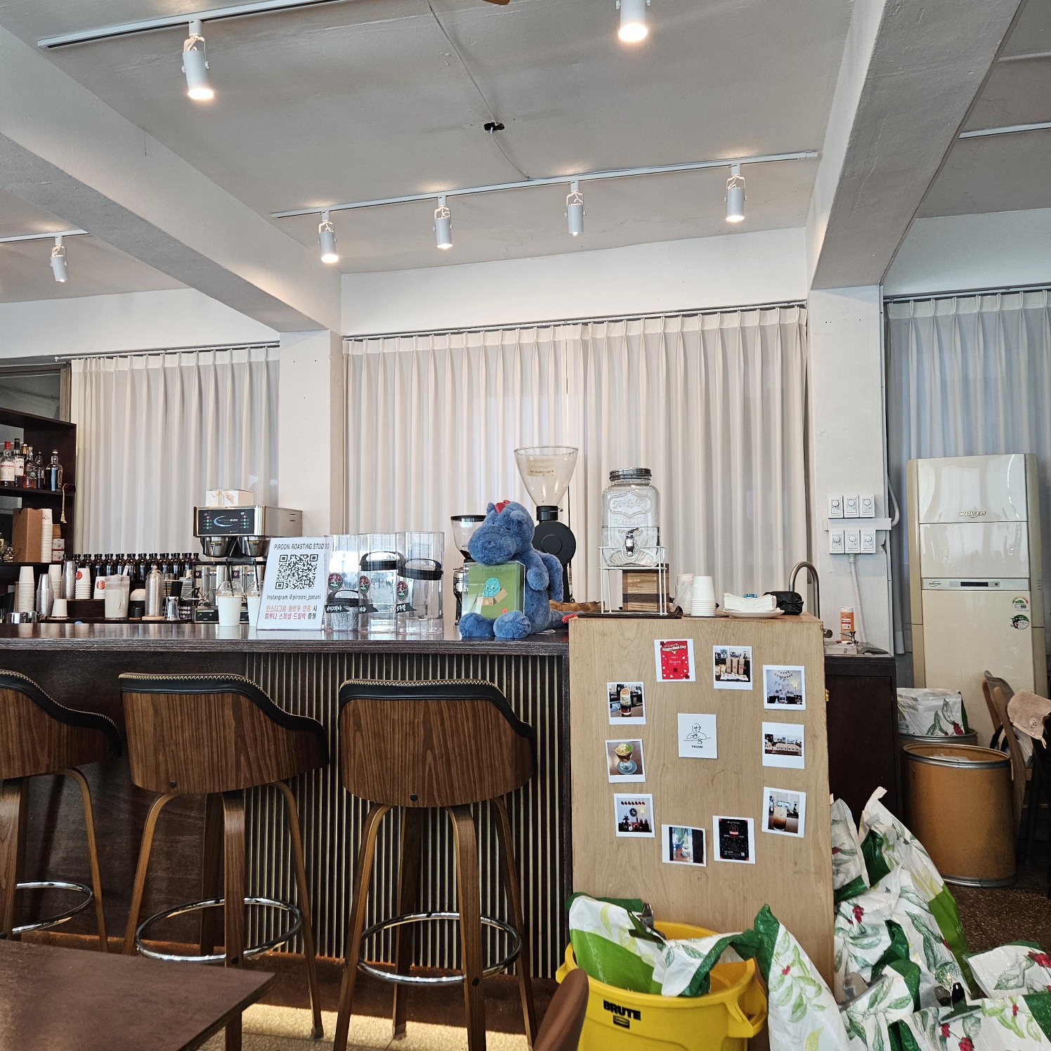 커피볶는피루니-내부