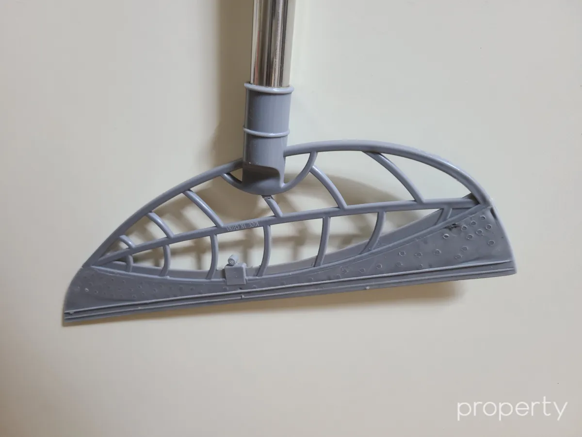 회색-실리콘빗자루