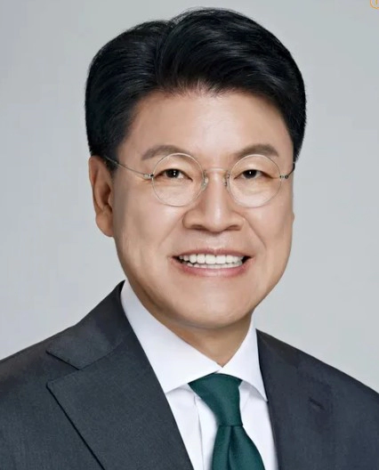 장제원 국회의원 프로필 고향 학력 지역구 아버지 형제관계