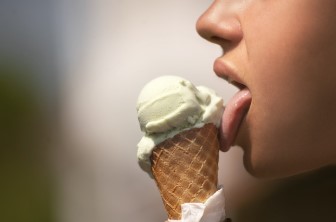 치매 초기 증상&amp;#44; 기억력보다 먼저 감각에 나타난다!