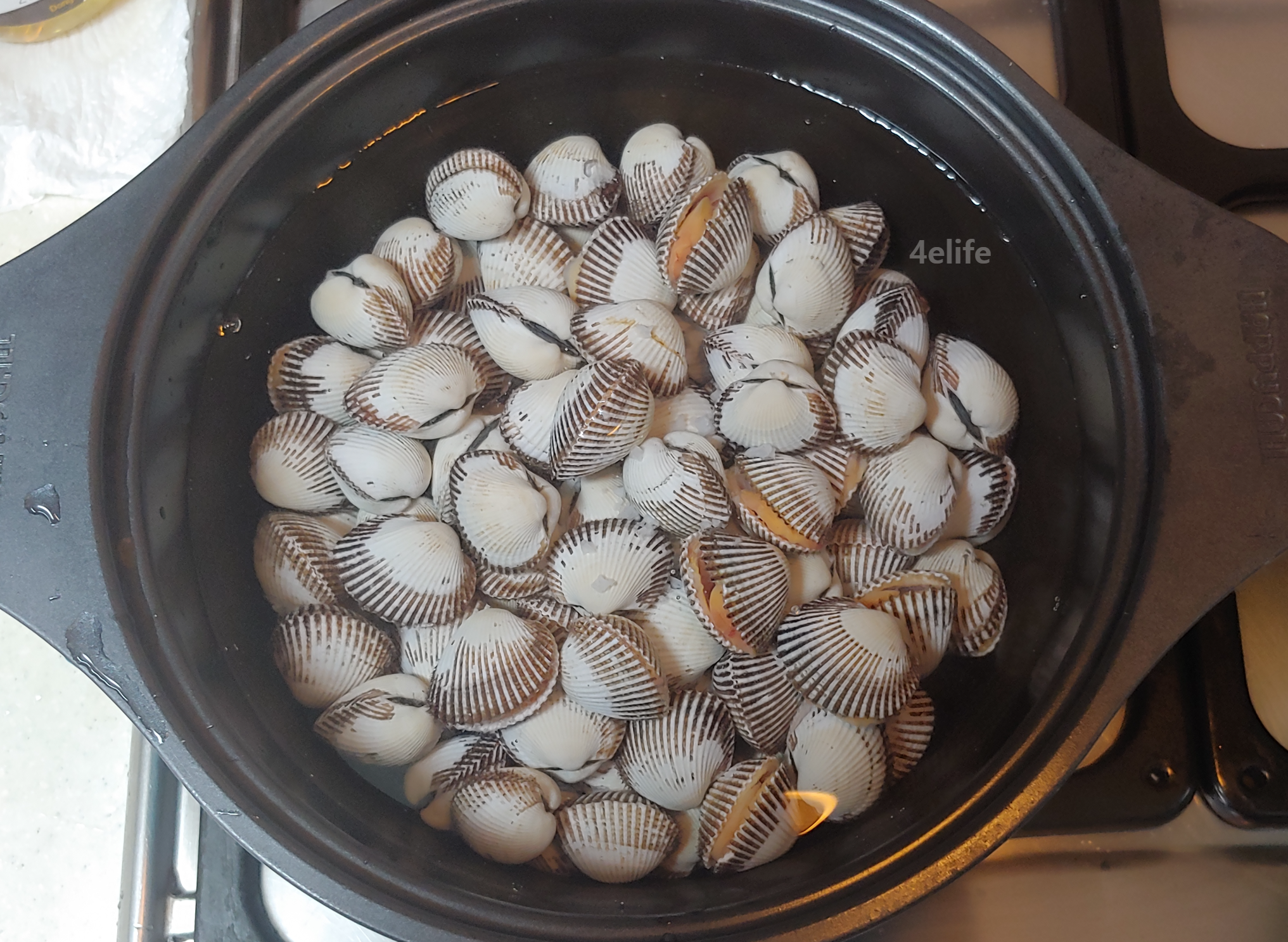 꼬막 삼기