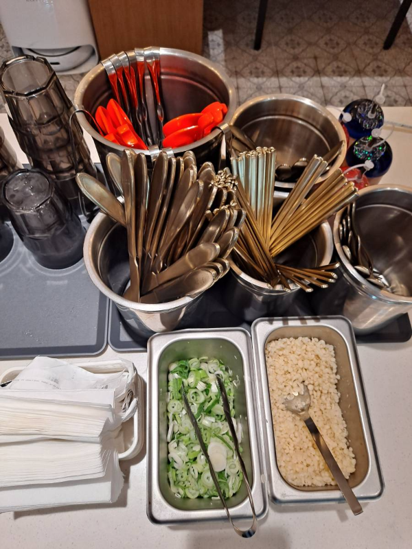 쯔왕돈까스 셀프대 모습