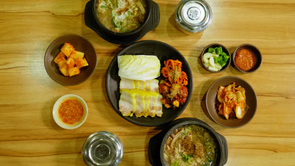 생생정보 우와한 식당 족발 삼총사 음식점 위치