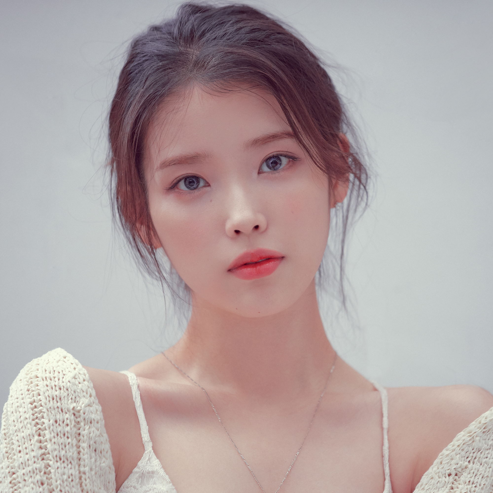아이유-이선균-거품맥주-재회