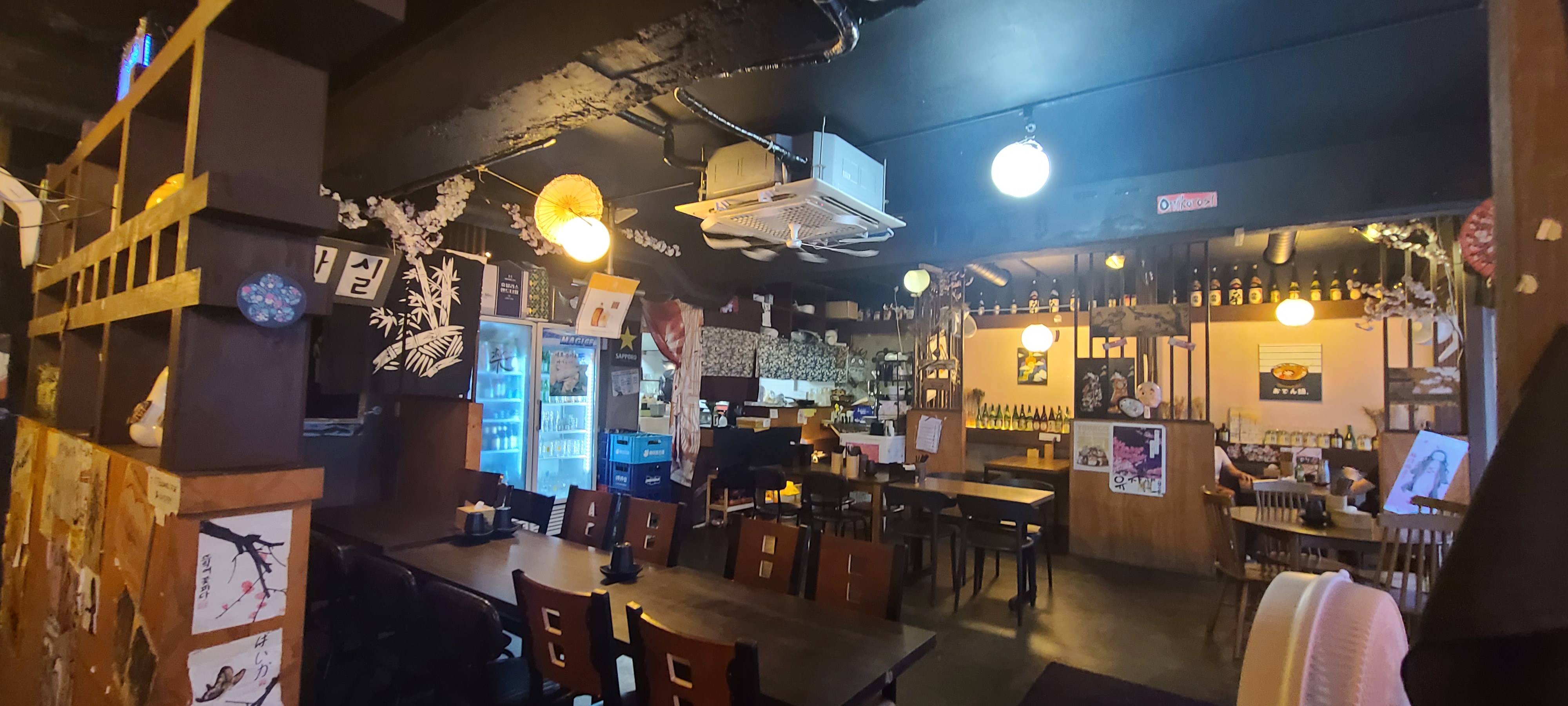 이자카야 일식요리 뜨락 상일동맛집 일식집 선술집 내부