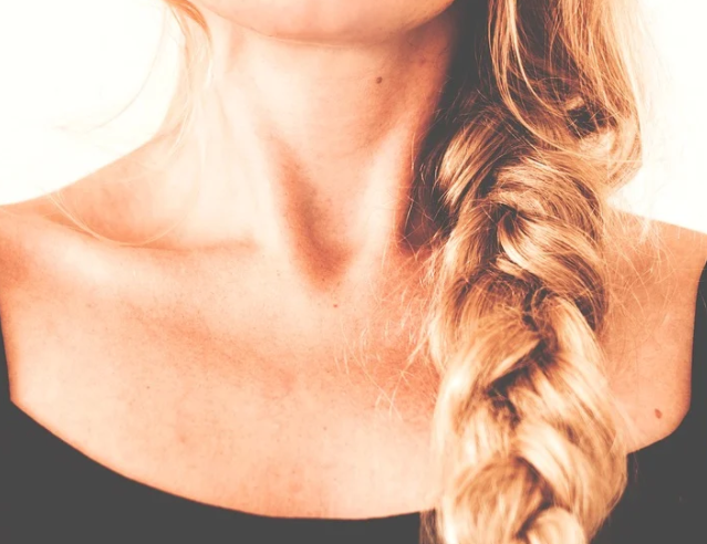 여자 목 이미지