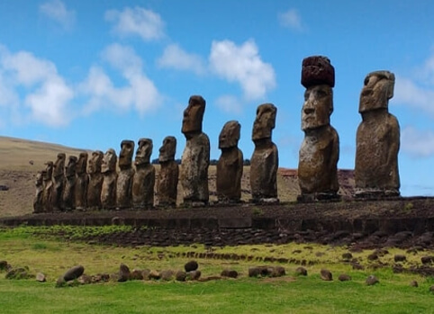 모아이 동상