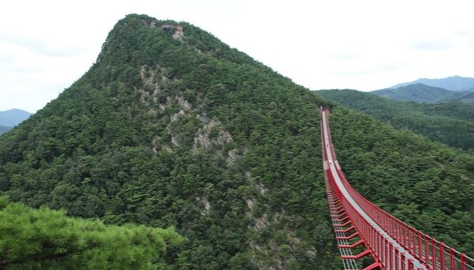 채걔산