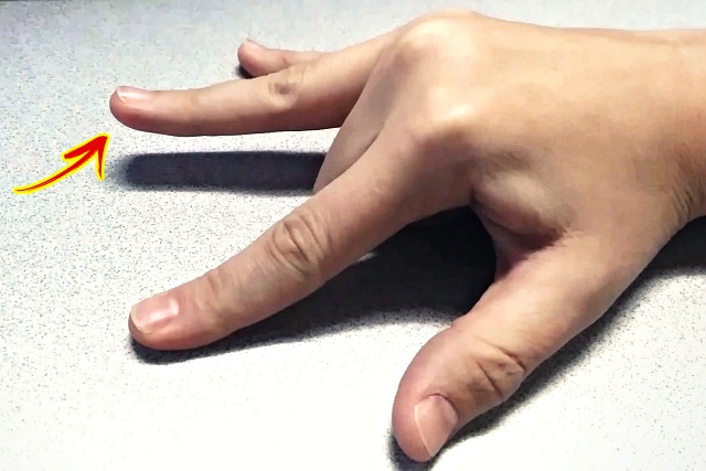 상위1프로 개인기 중지 약지, 세상에 이런일이, 호기심 팁줌 매일꿀정보