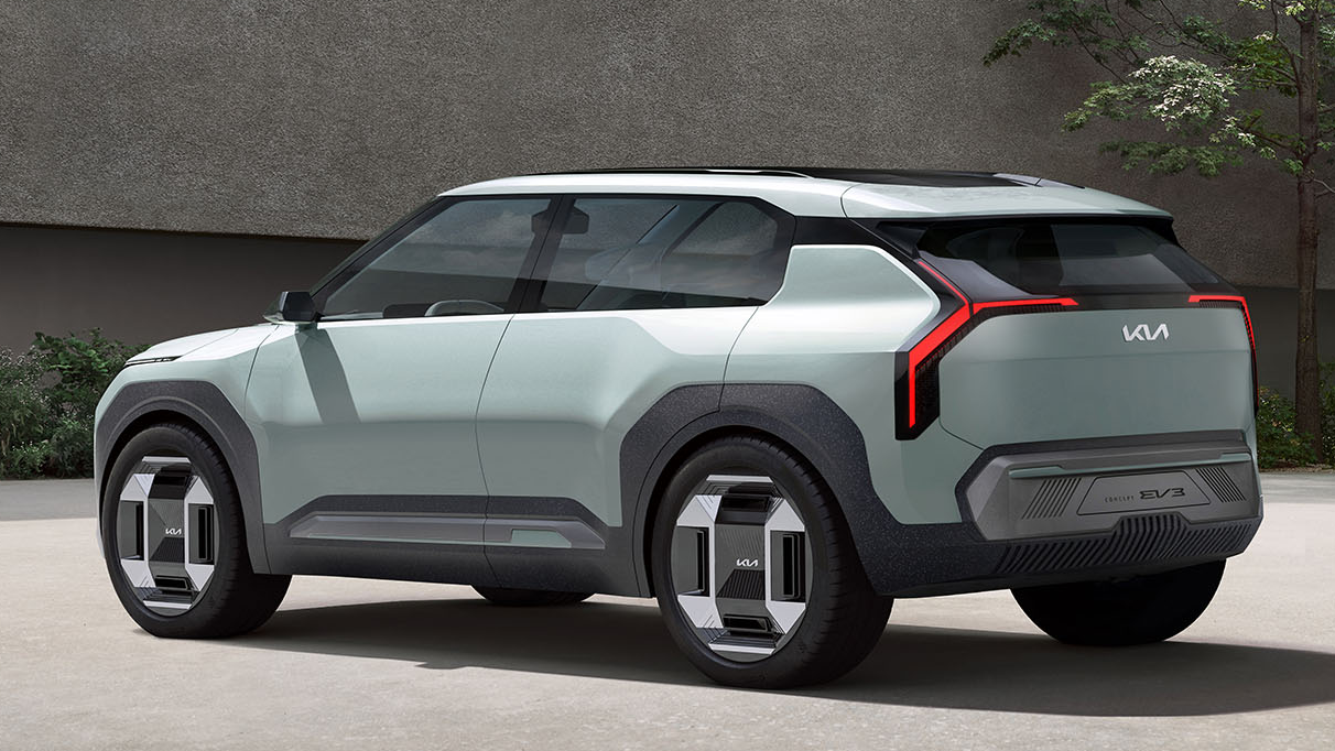 기아 EV4 콘셉트 카 후면부 디자인