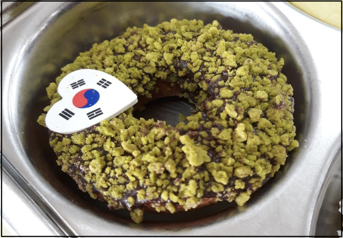 학교급식에서 제공되는 독도의 날 도너츠