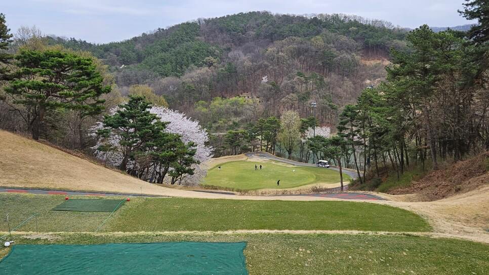 골프장 경험담 청주 세레니티cc 단순한 골프장이 아니라&amp;#44; 자연과 설계&amp;#44; 건축이 어우러진 공간 미학의 산물 완벽에 가까운 골프장