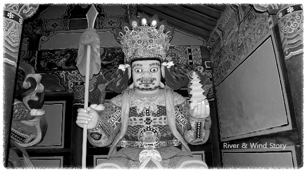 서방 광목천왕(廣目天王)