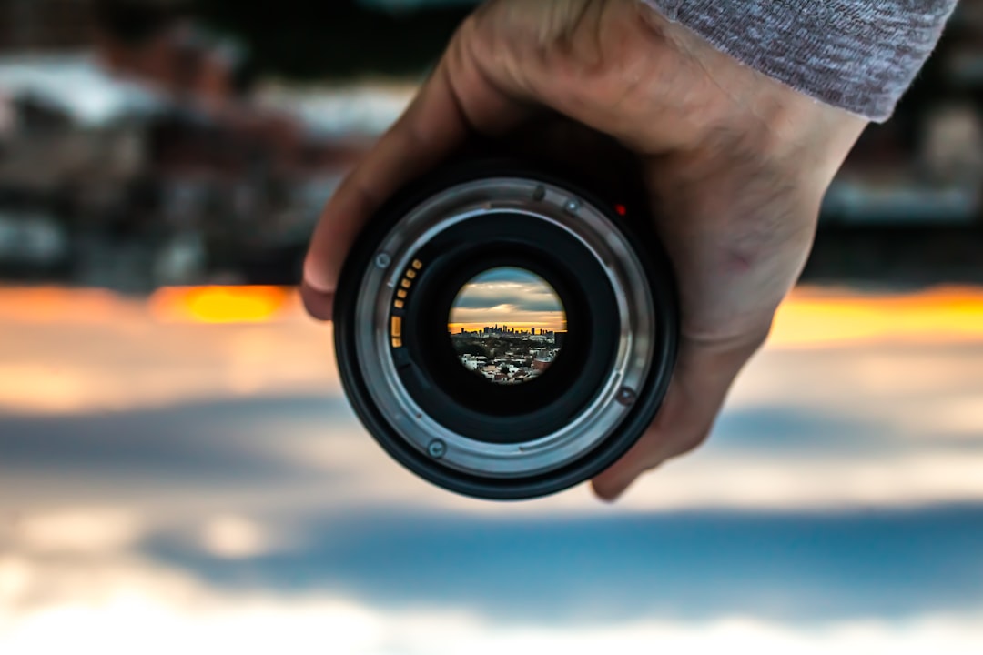 Lens