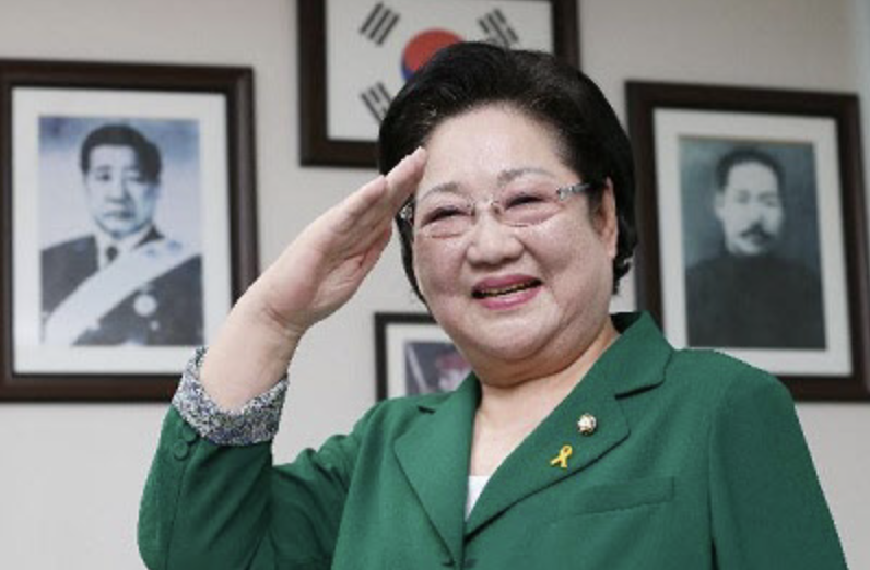 김을동 김좌진 장군