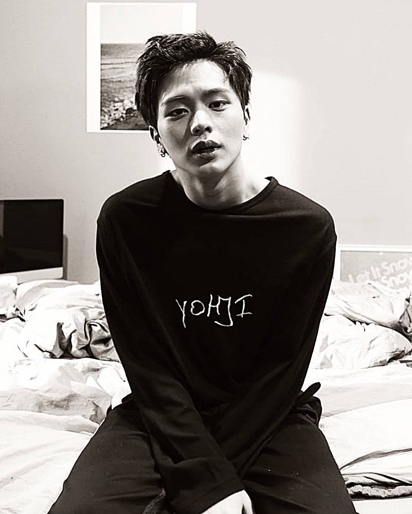 가수-겸-배우-육성재