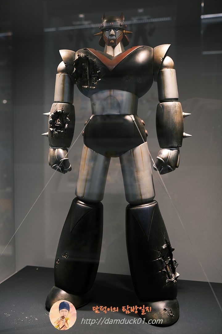 파손된 태권브이